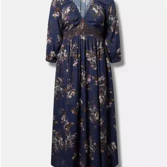 Torrid Maxi 3/4 Raglan Sleeve V-Neck Dress - Picture 4 of 8